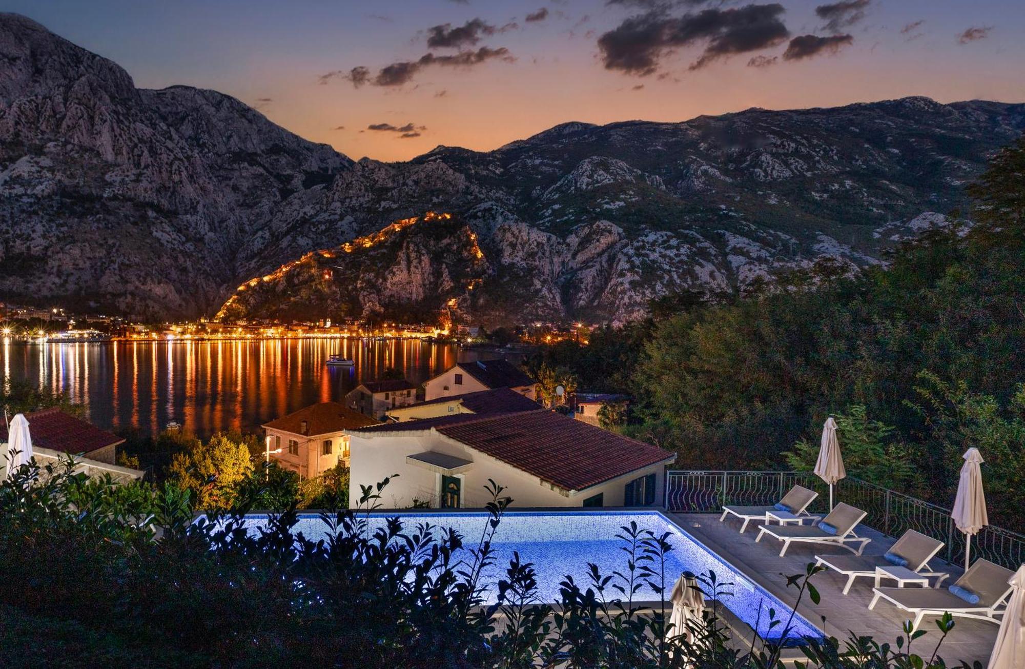 Apartments Doncic Kotor Exterior photo
