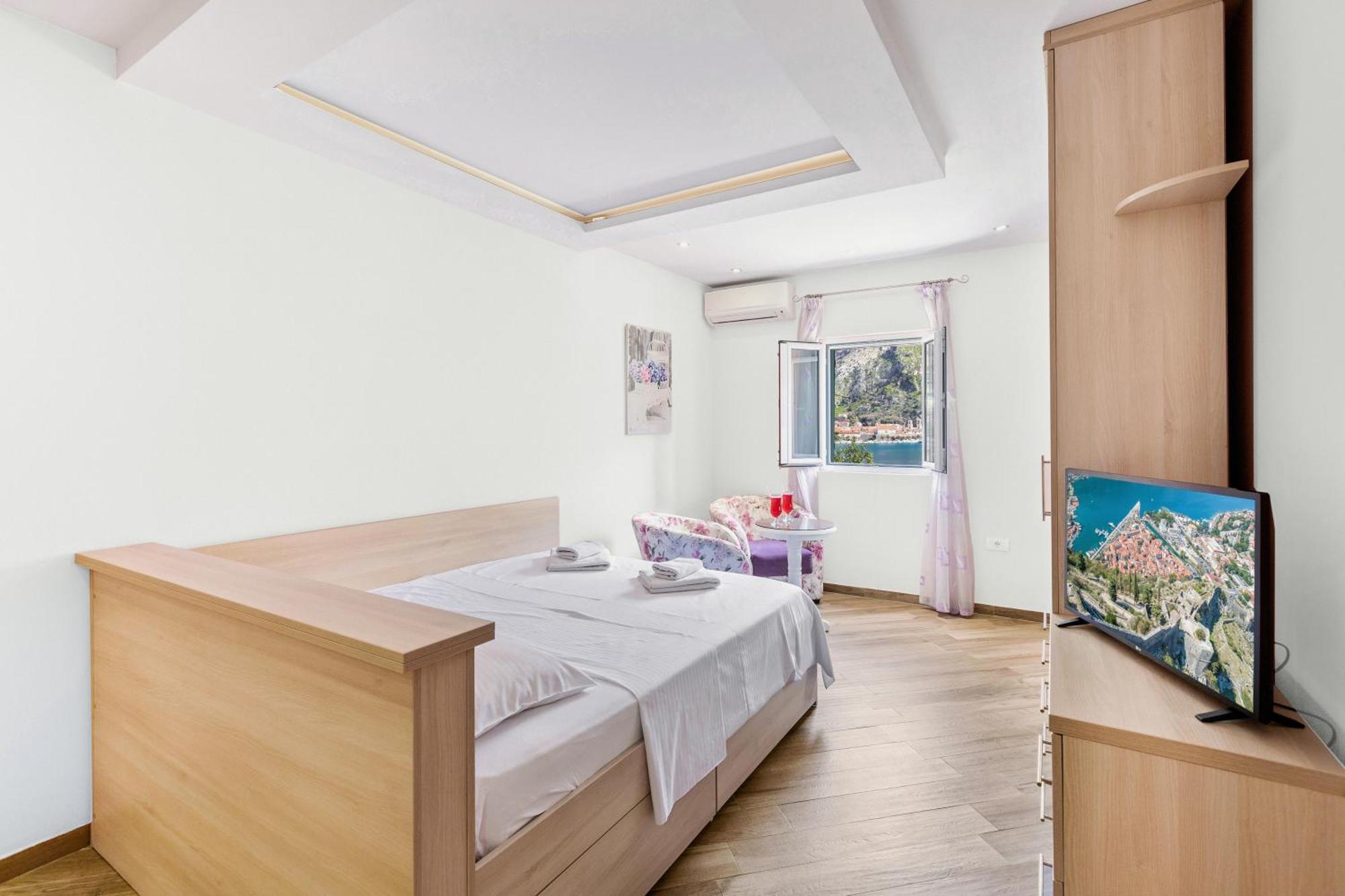 Apartments Doncic Kotor Exterior photo