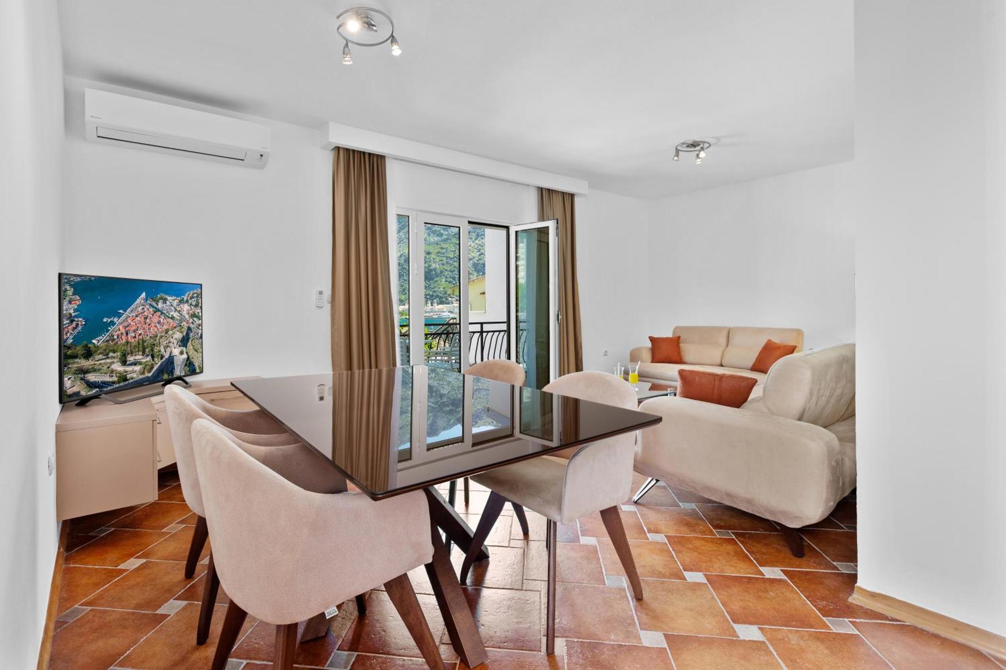 Apartments Doncic Kotor Exterior photo