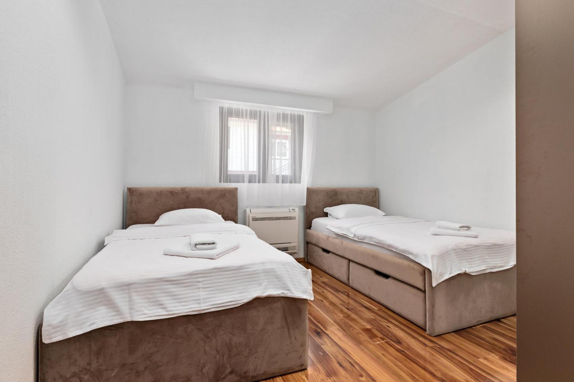 Apartments Doncic Kotor Exterior photo